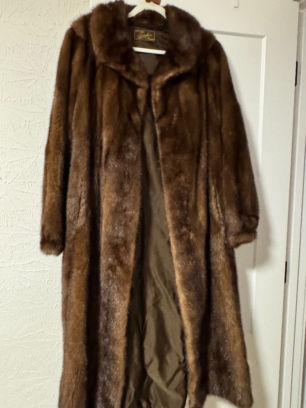 VINTAGE Saga mink fur coat!